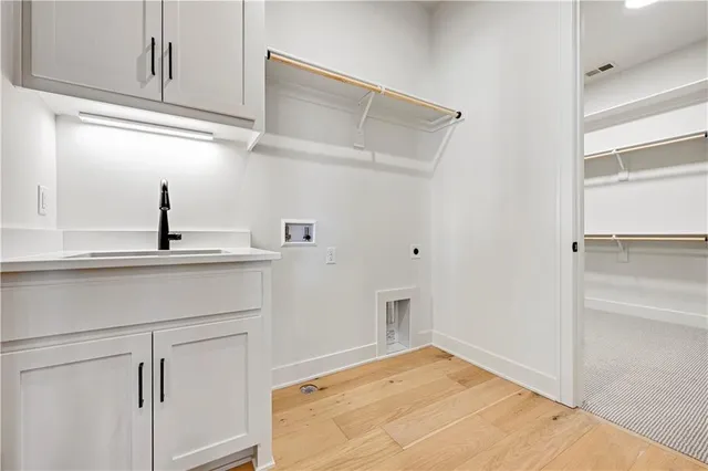 $849,950 | 22164 West 94th Terrace, Lenexa, KS 66220