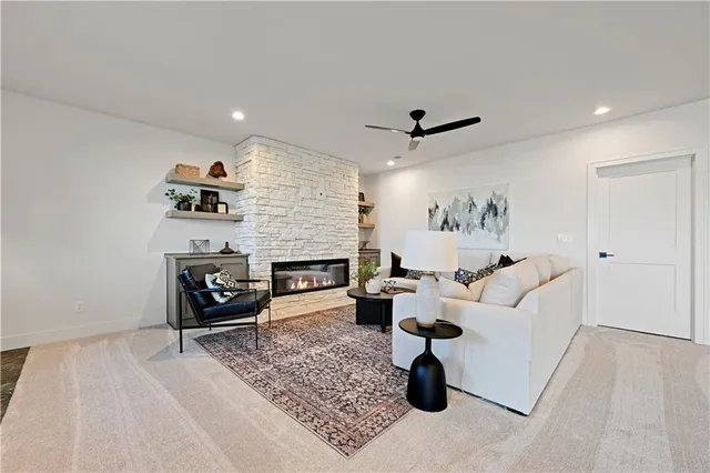 $849,950 | 22164 West 94th Terrace, Lenexa, KS 66220