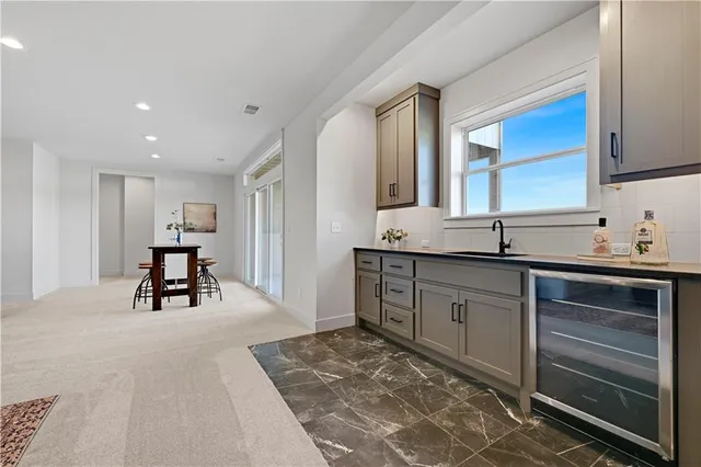 $849,950 | 22164 West 94th Terrace, Lenexa, KS 66220