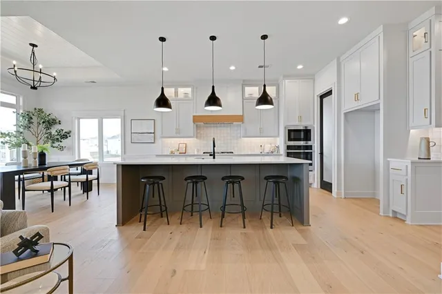 $849,950 | 22164 West 94th Terrace, Lenexa, KS 66220