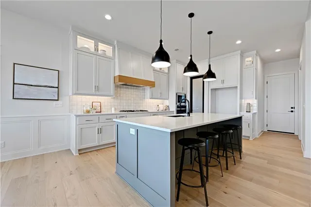 $849,950 | 22164 West 94th Terrace, Lenexa, KS 66220