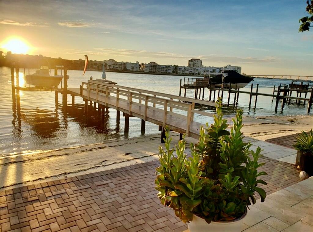 3111 East Vina Del Mar Blvd