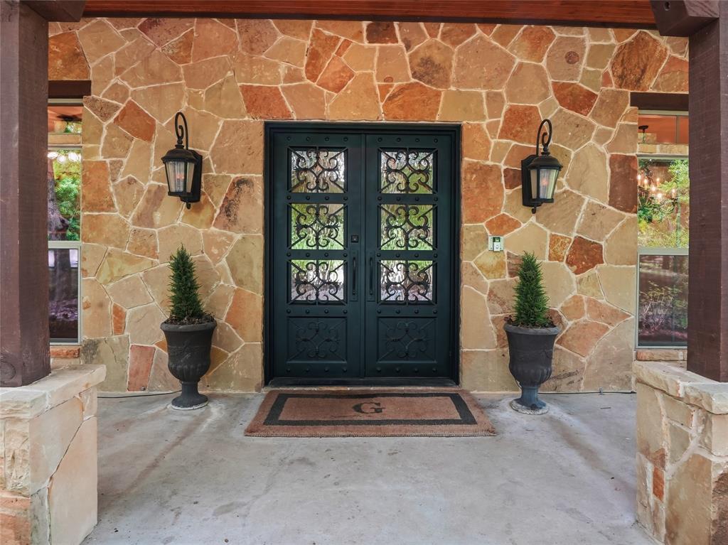 129 Trinity Bluffs Road Aledo, TX 76008 - Photo 4 of 40