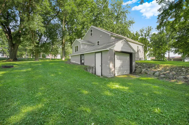 $175,000 | 109 Main Street East, Spring Hill, MN 56352