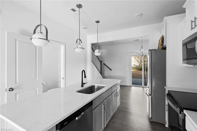 $270,000 | 1825 Ardmore Cmns Drive, Winston-Salem, NC 27103