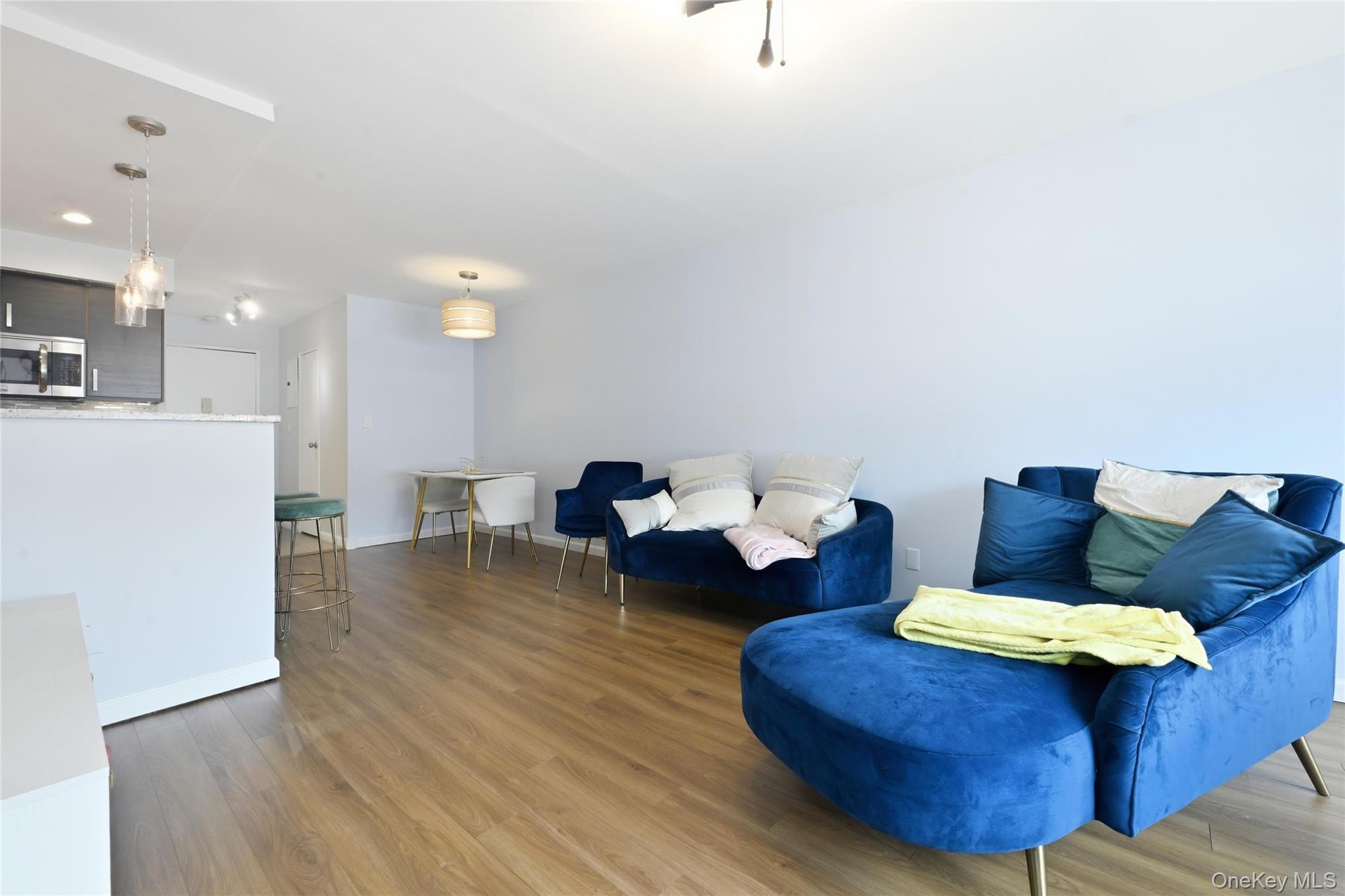 700 Shore Road, Unit 7P Long Beach, NY 11561 - Photo 13 of 30 Gallery Image 13