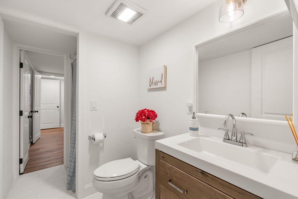33 Hickory Road Wellesley, MA 02482 - Photo 32 of 42