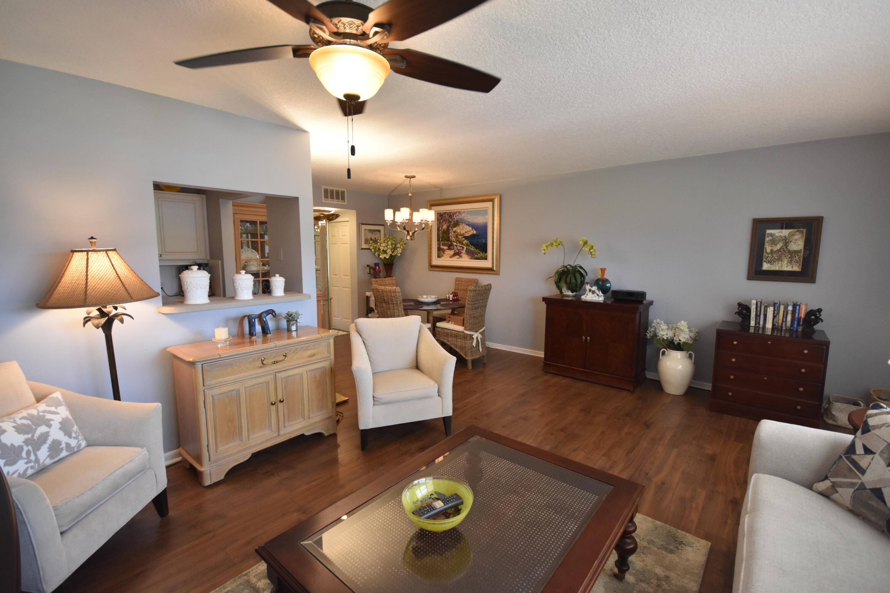 138 Preston F Boca Raton, FL 33434 - Photo 4 of 15 Living Room