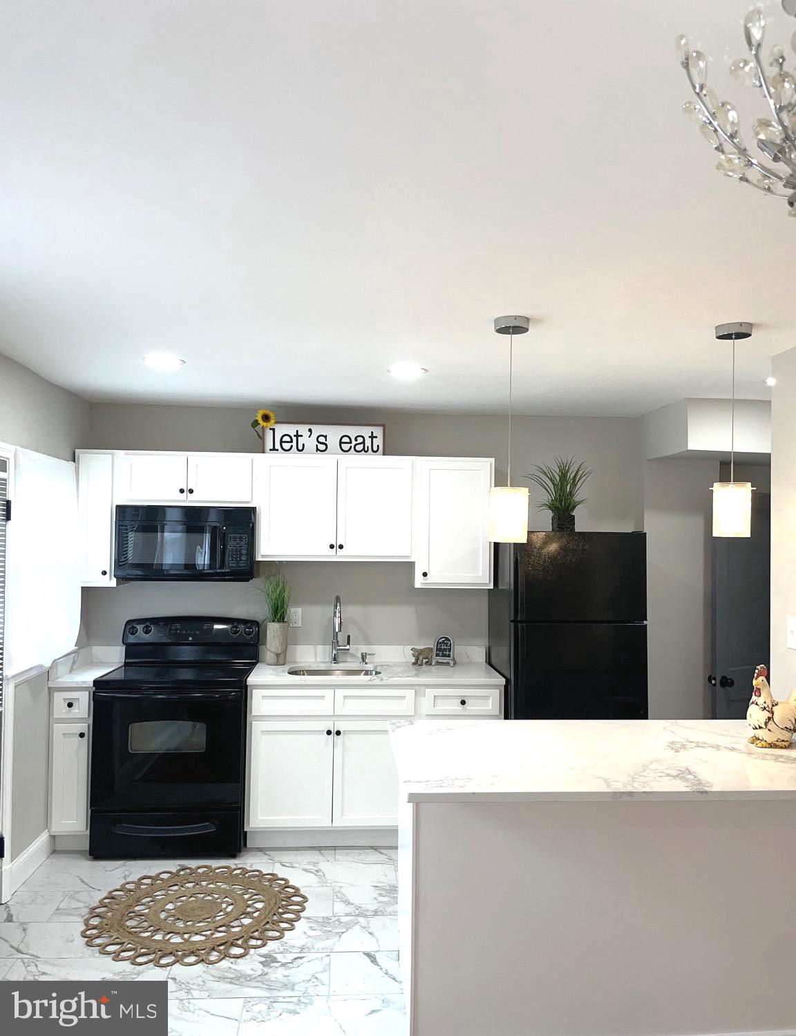 5166 Stafford Road Baltimore, MD 21229 - Photo 3 of 70