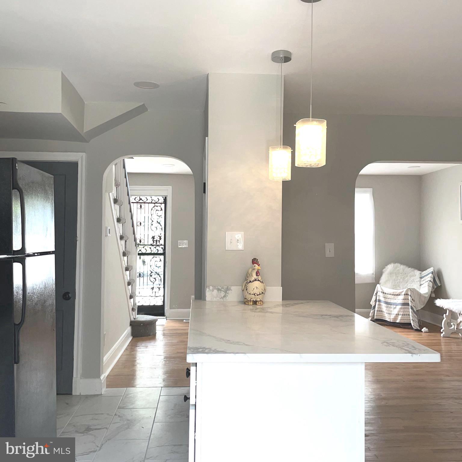 5166 Stafford Road Baltimore, MD 21229 - Photo 6 of 70