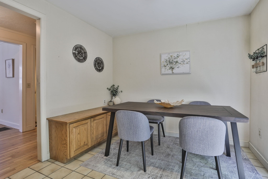 21 Westerly Street, Unit 3 Wellesley, MA 02482 - Photo 15 of 41