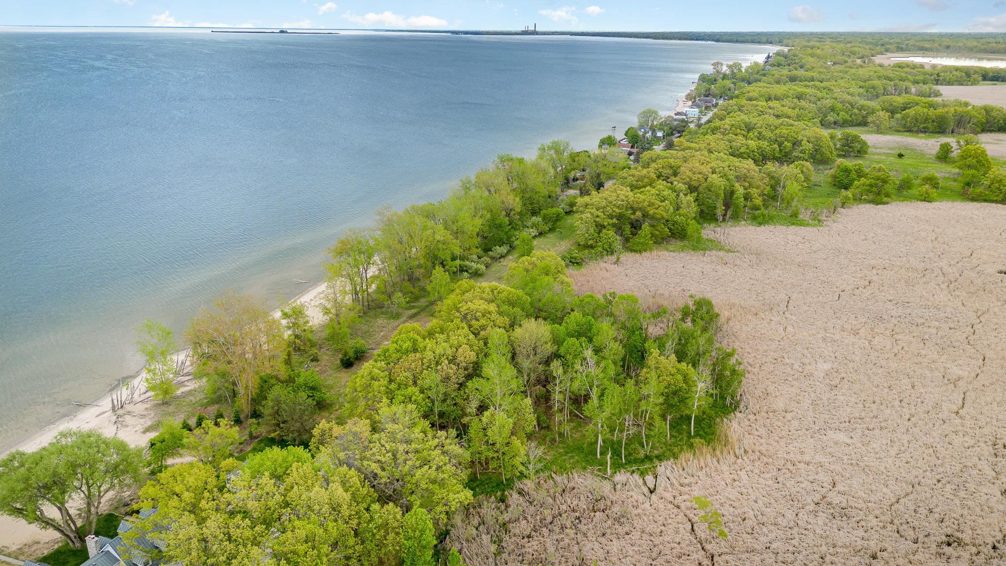 430 Ricoma Beach Road Bay City, MI 48706 - Photo 11 of 20