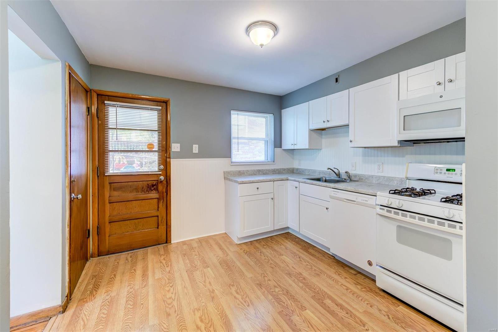 1815 North Hanley Road St. Louis, MO 63114 - Photo 8 of 30 Gallery Image 8