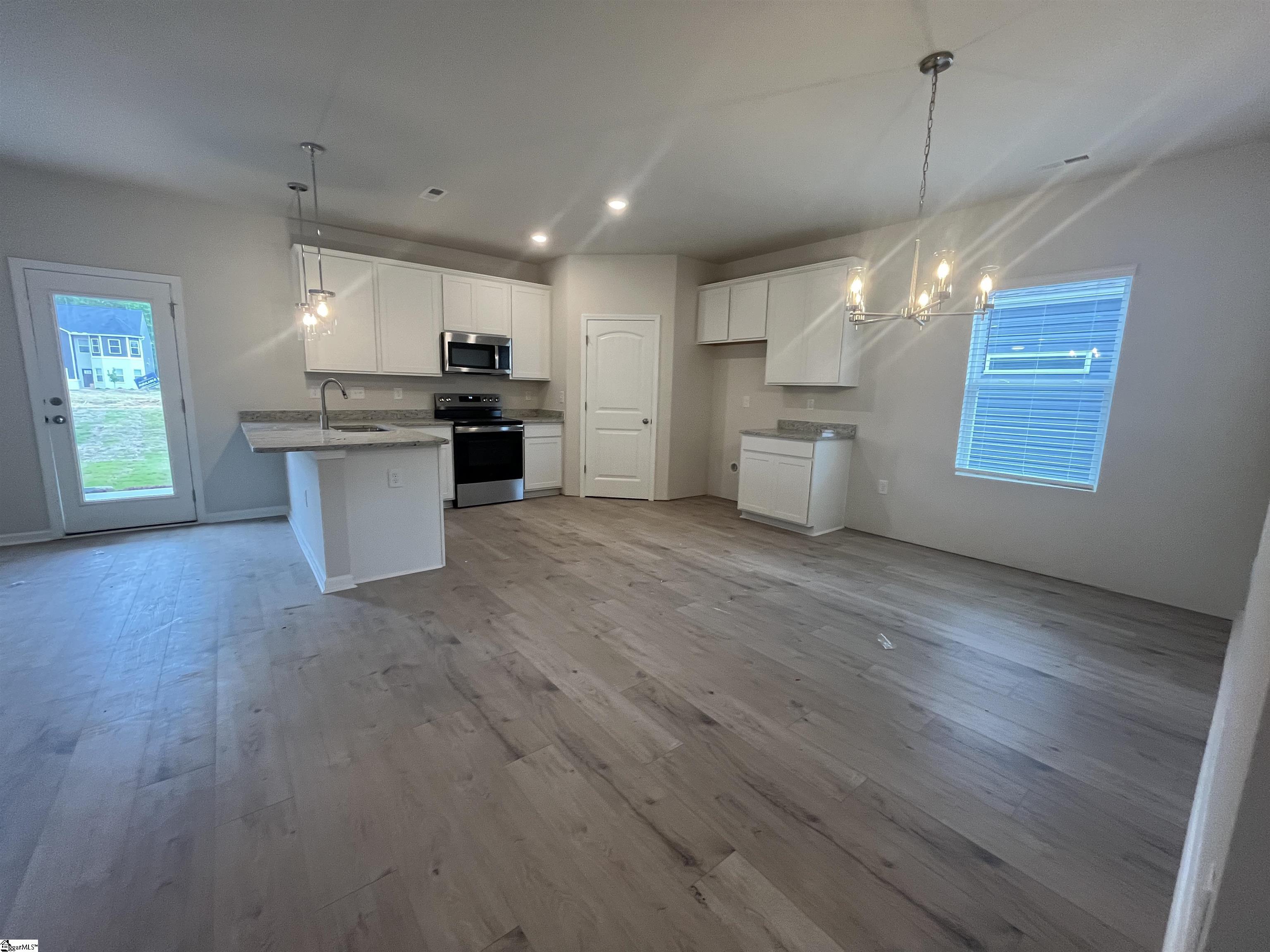609 Silver Fir Street Piedmont, SC 29673 - Photo 2 of 28
