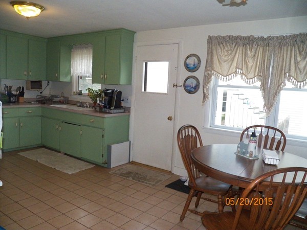 246 Kingsley Road Hull, MA 02045 - Photo 3 of 14