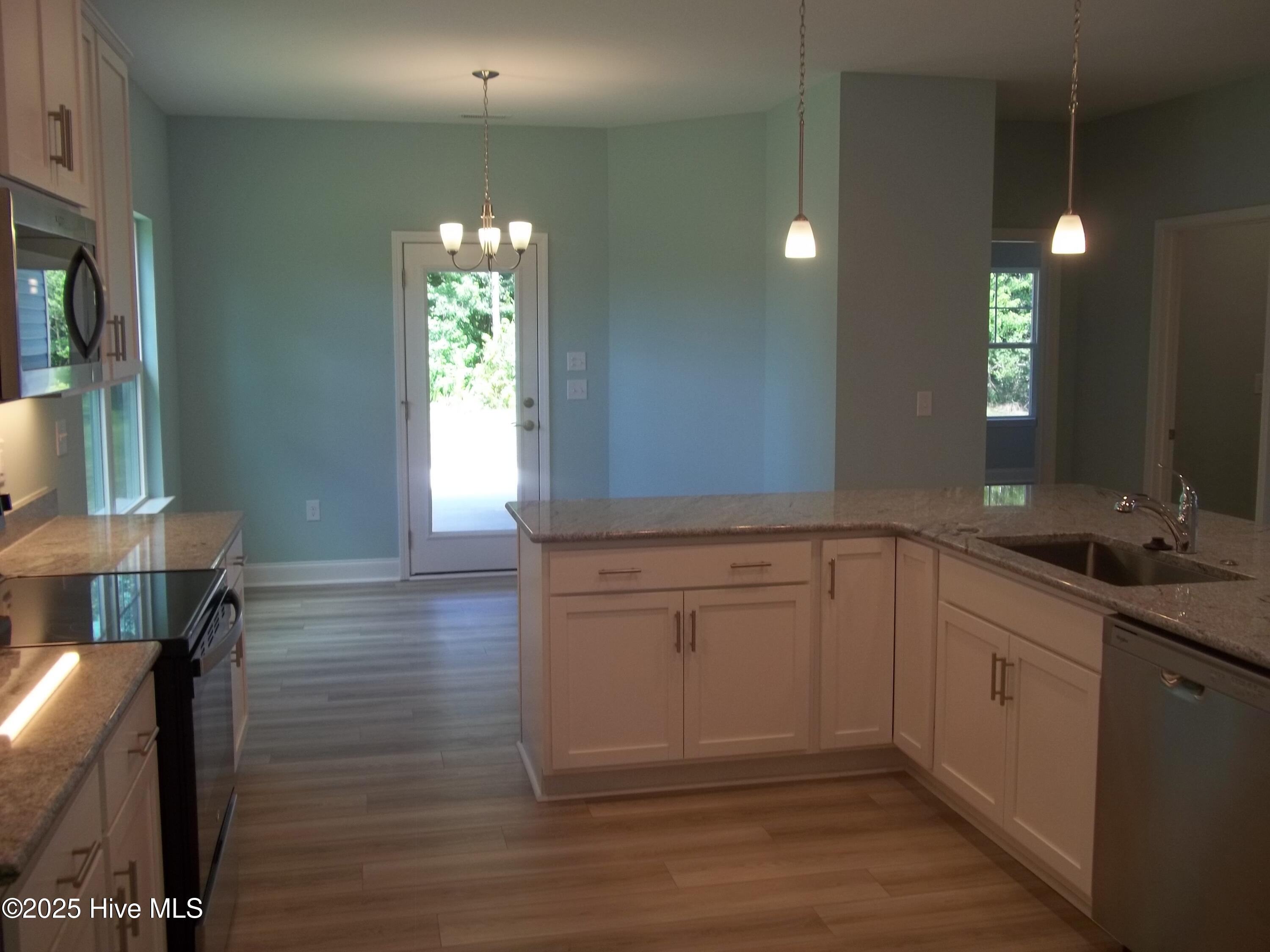 151 Portico Court Hampstead, NC 28443 - Photo 14 of 49 100_6401
