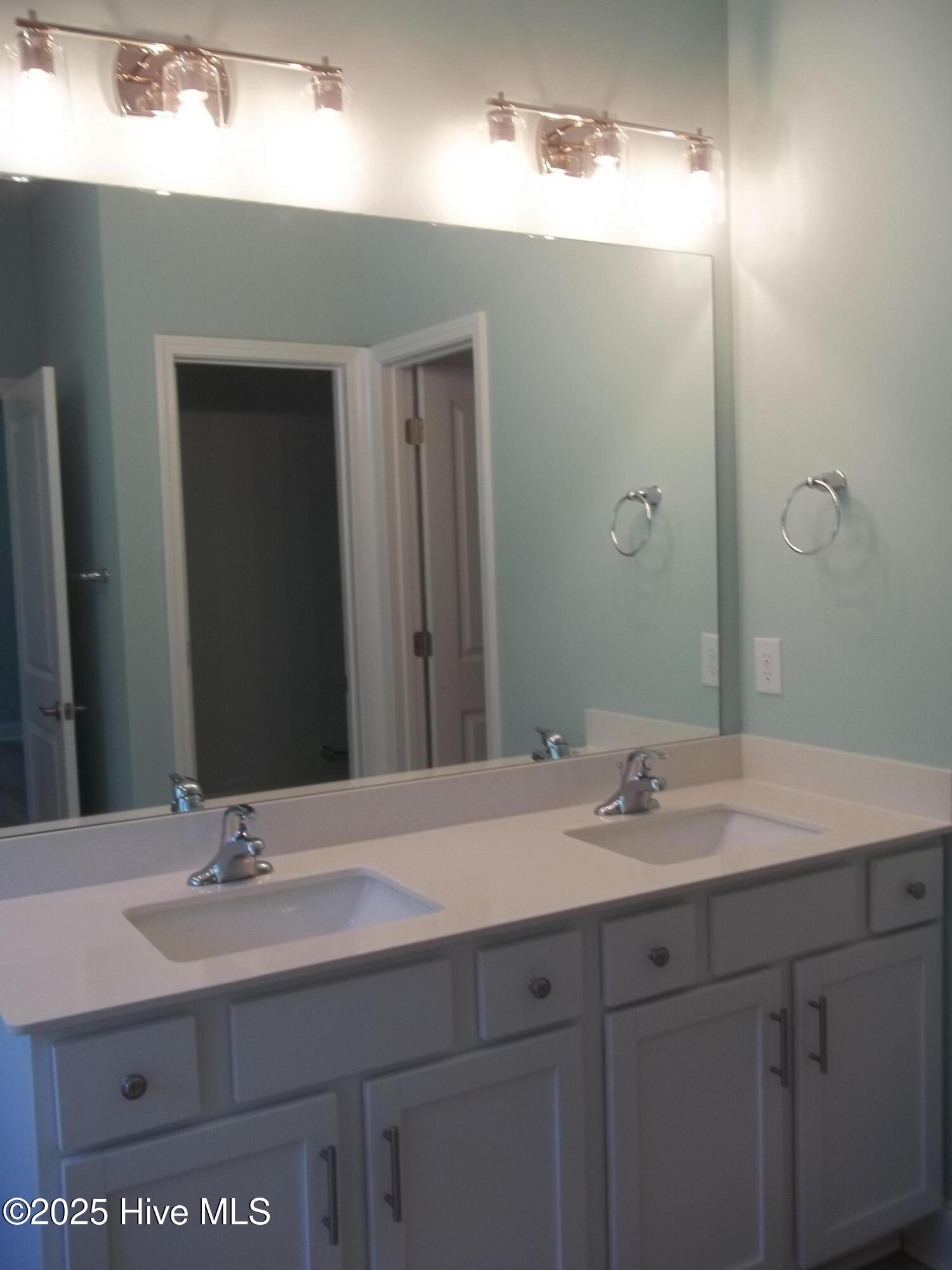 151 Portico Court Hampstead, NC 28443 - Photo 27 of 49 100_6413