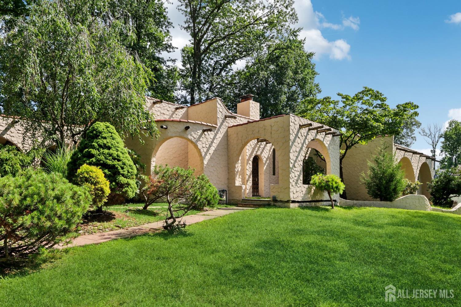 21 Windsor Lane Colonia, NJ 07067 - Photo 5 of 18