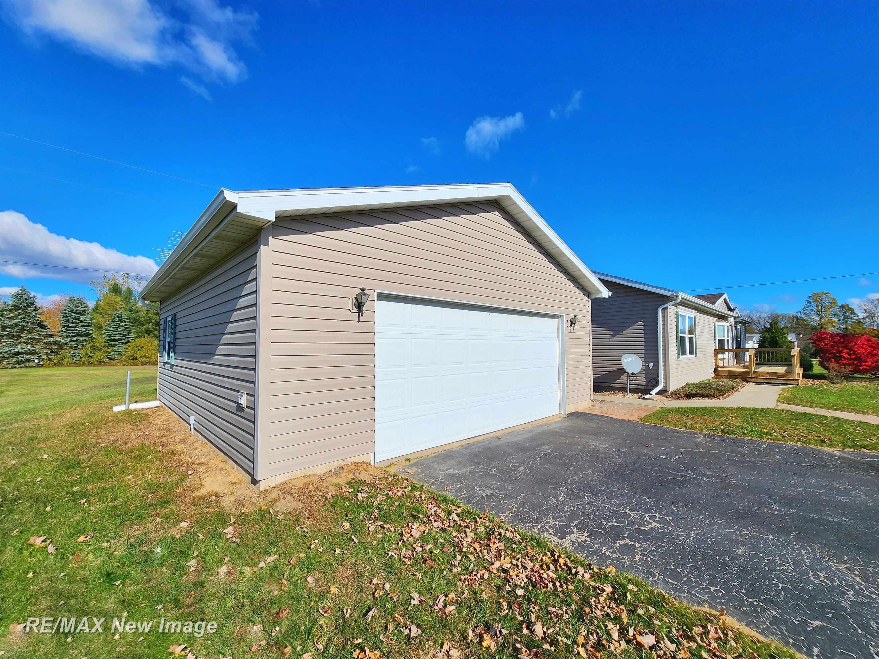 214 West Pinconning Road Pinconning, MI 48650 - Photo 42 of 42