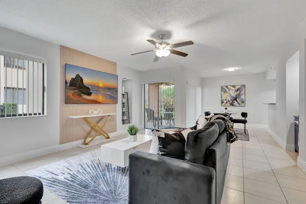 $2,850 | 12641 Westhampton Circle, Unit C311, Wellington, FL 33414