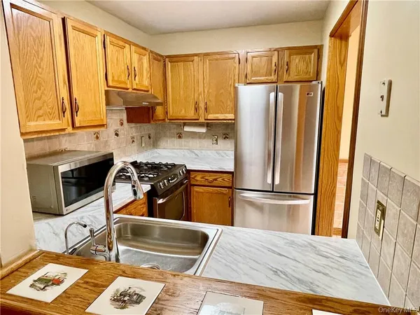 $2,400 | 25 Lexington Hills Road, Unit 7, Harriman, NY 10926
