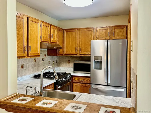 $2,400 | 25 Lexington Hills Road, Unit 7, Harriman, NY 10926