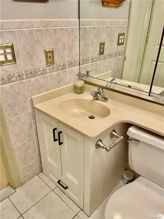 $2,400 | 25 Lexington Hills Road, Unit 7, Harriman, NY 10926