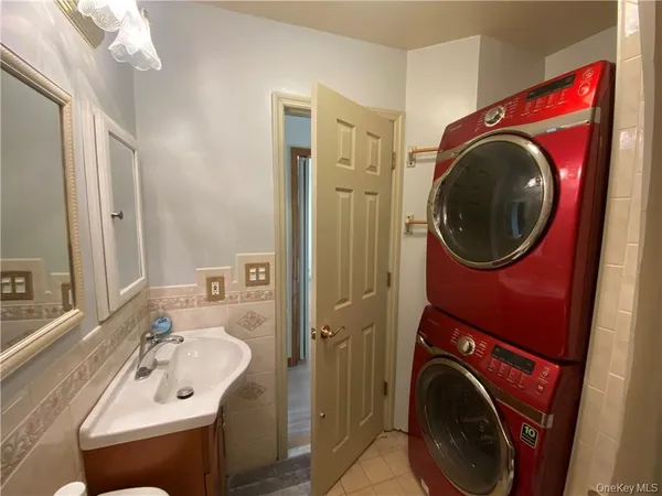 $2,400 | 25 Lexington Hills Road, Unit 7, Harriman, NY 10926