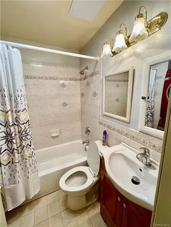 $2,400 | 25 Lexington Hills Road, Unit 7, Harriman, NY 10926