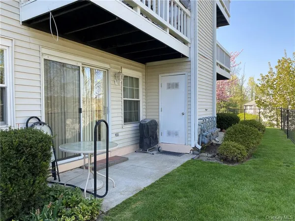 $2,400 | 25 Lexington Hills Road, Unit 7, Harriman, NY 10926