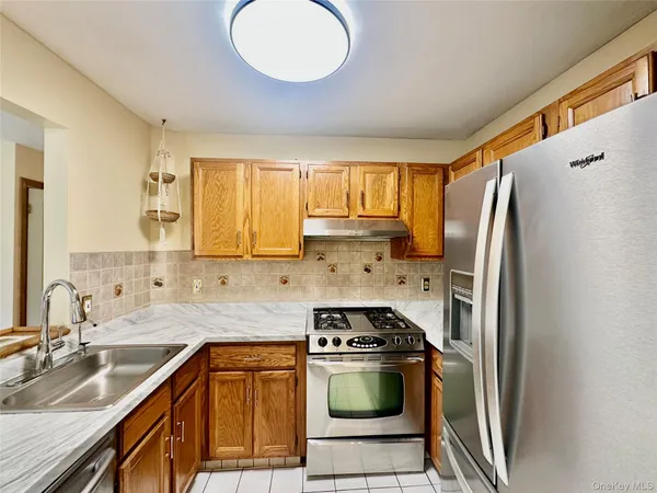 $2,400 | 25 Lexington Hills Road, Unit 7, Harriman, NY 10926