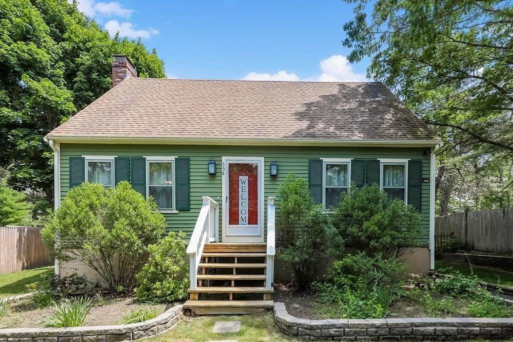 538 Wareham Road Plymouth, MA 02360 - Photo 2 of 33 Gallery Image 2