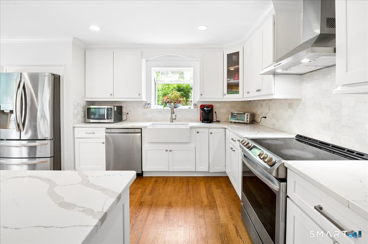 96 Turner Road Stamford, CT 06905 - Photo 15 of 38 Updated kitchen