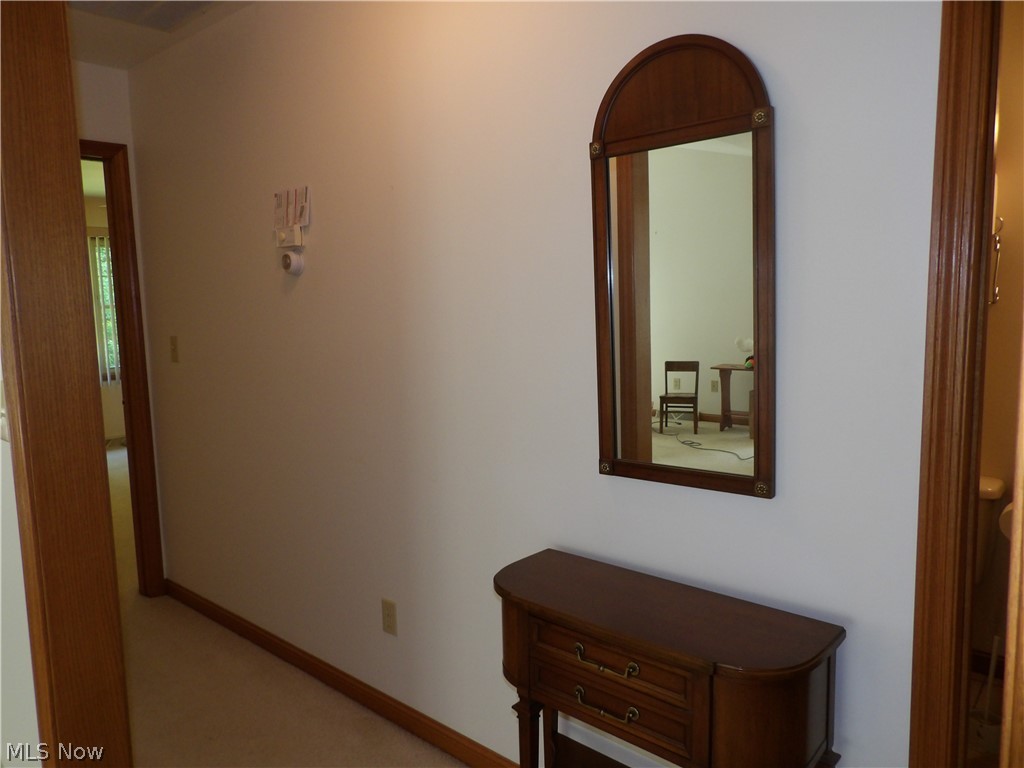 6695 Clingan Road, Unit 15 Youngstown, OH 44514 - Photo 8 of 19