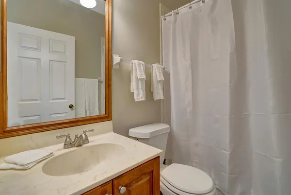 $2,500 | 10769 Pelican Drive, Wellington, FL 33414