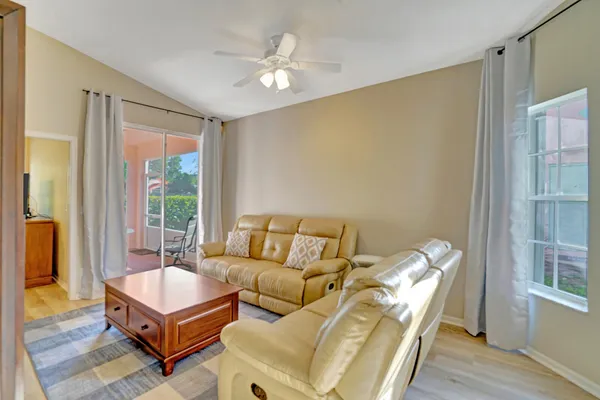 $2,500 | 10769 Pelican Drive, Wellington, FL 33414