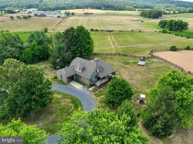 $700,000 | 1615 Pleasant View Road, Mount Jackson, VA 22842