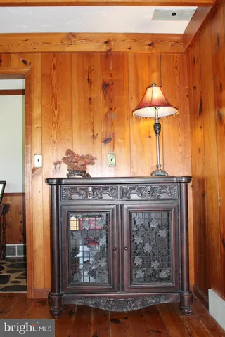 a view of walk in closet