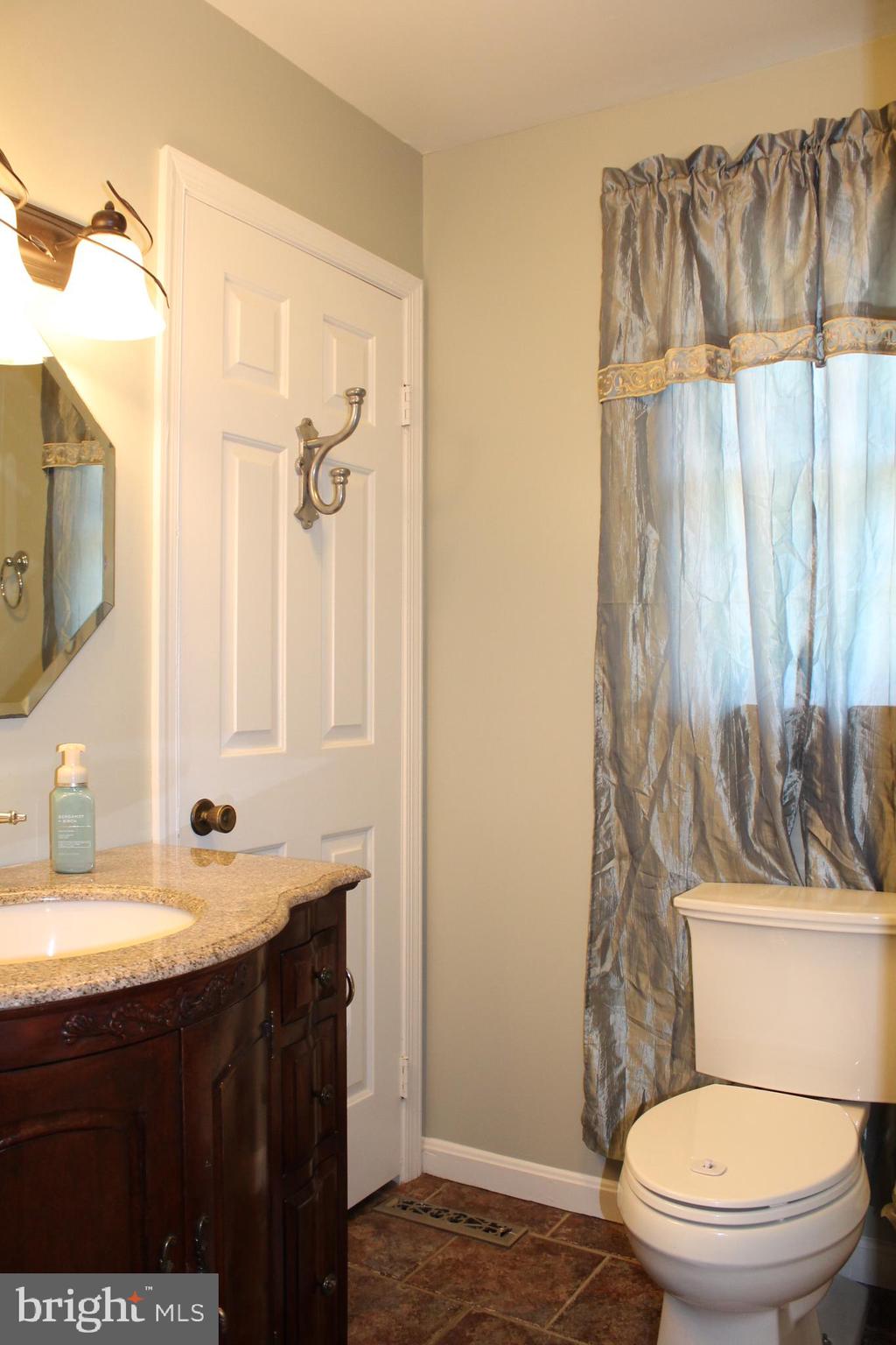 1615 Pleasant View Road Mount Jackson, VA 22842 - Photo 45 of 131 Bathroom Main Level