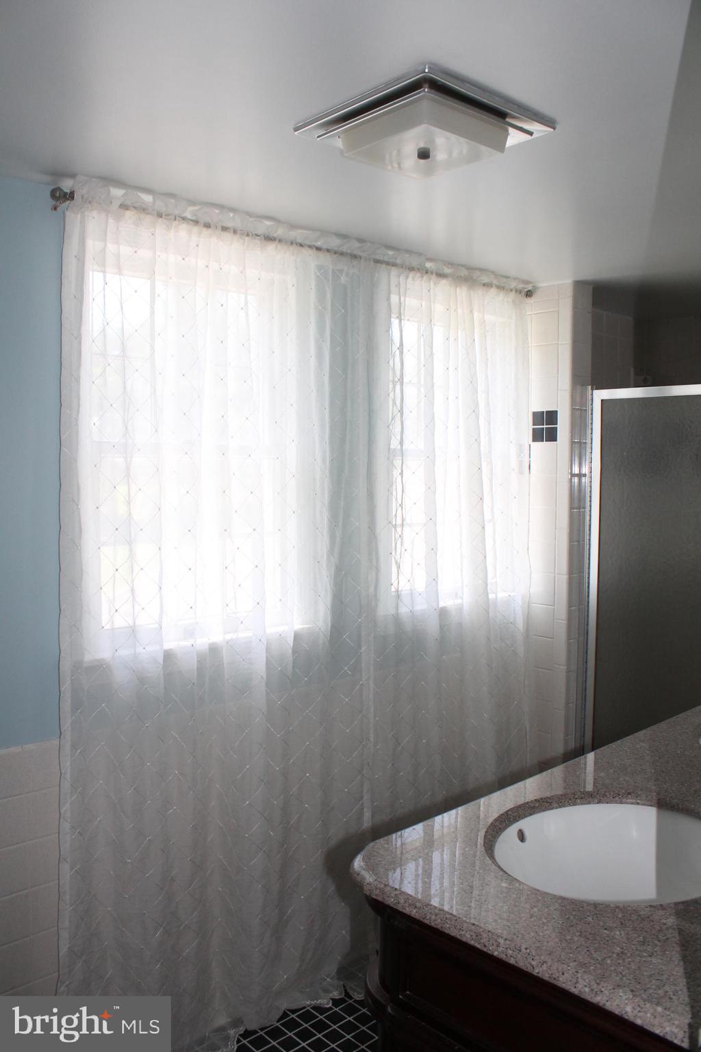 1615 Pleasant View Road Mount Jackson, VA 22842 - Photo 70 of 131 Bath Upstairs