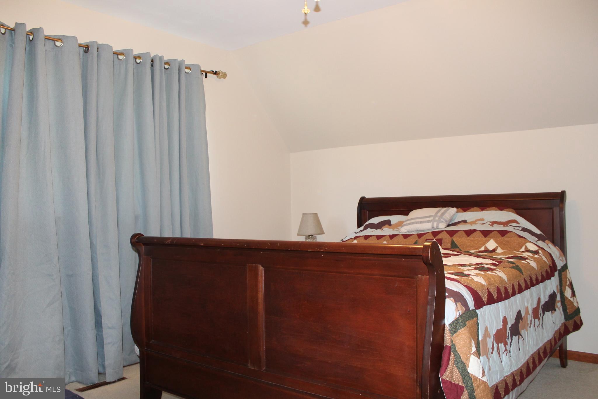 1615 Pleasant View Road Mount Jackson, VA 22842 - Photo 81 of 131 Bedroom Upstairs