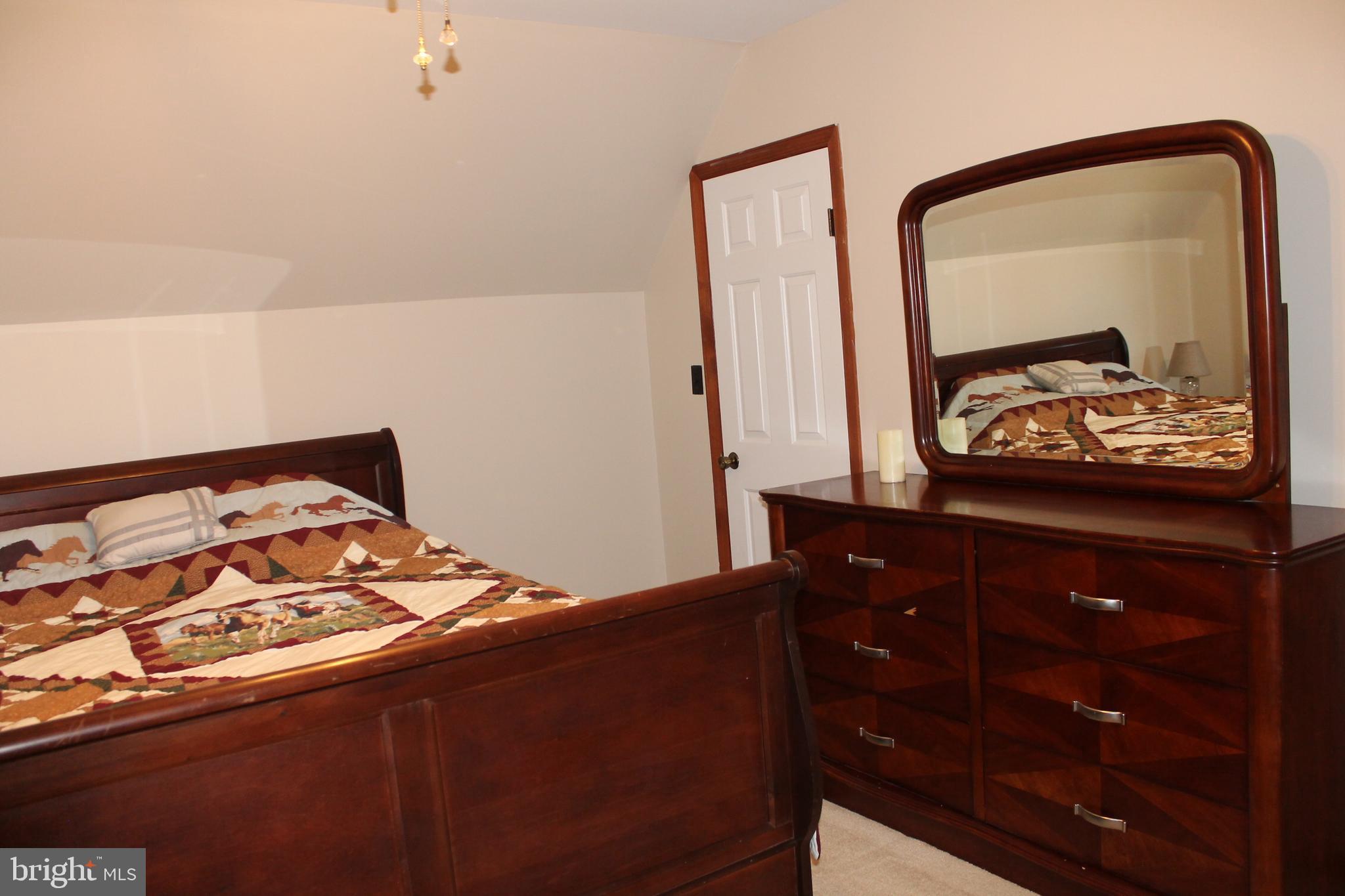 1615 Pleasant View Road Mount Jackson, VA 22842 - Photo 85 of 131 Bedroom Upstairs