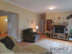 13 Cisco Road Asheville, NC 28805 - Photo 7 of 18 Gallery Image 7