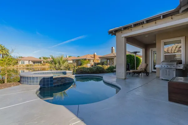 $895,000 | 2 Pyramid Lake Court, Rancho Mirage, CA 92270