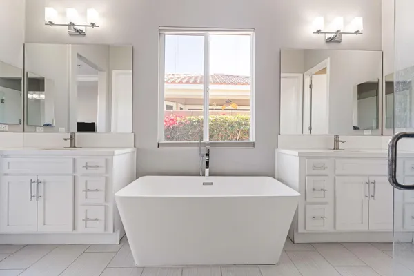 $895,000 | 2 Pyramid Lake Court, Rancho Mirage, CA 92270
