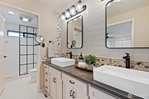 $1,450,000 | 2368 Soundview Drive, Langley, WA 98260