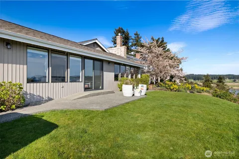 $1,450,000 | 2368 Soundview Drive, Langley, WA 98260