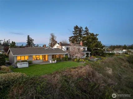 $1,450,000 | 2368 Soundview Drive, Langley, WA 98260