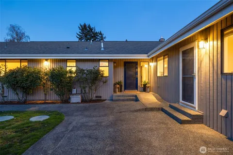 $1,450,000 | 2368 Soundview Drive, Langley, WA 98260