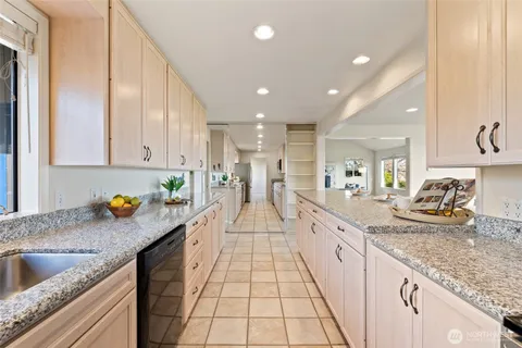 $1,450,000 | 2368 Soundview Drive, Langley, WA 98260